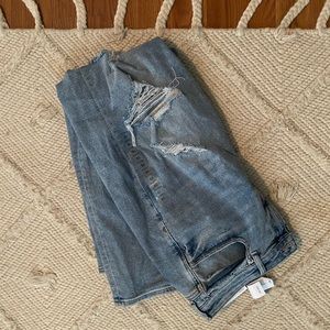 American eagle mom jean NWT